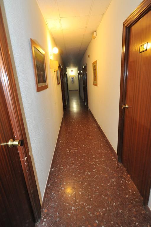 Hostal Goyma I San Fernando De Henares Eksteriør bilde